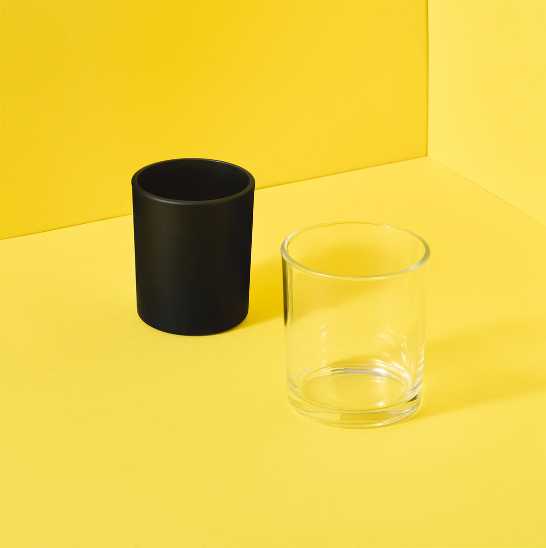 Collezione di barattoli per candele in vetro - nero e trasparente
