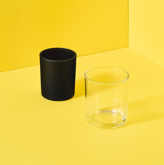 Collezione di barattoli per candele in vetro - nero e trasparente
